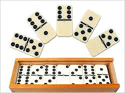Jeux Dominos 4,5 cm x 2 cm